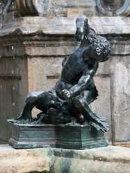 Wittelsbacher-Brunnen (München)- Sea putto with frog