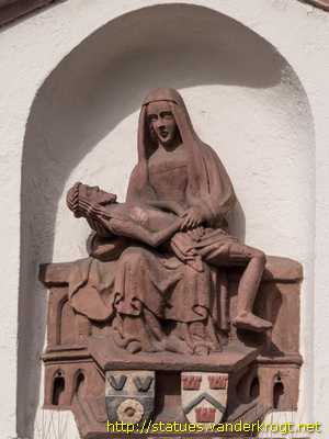 Frankfurt am Main - Skulpturen an der Liebfrauenkirche