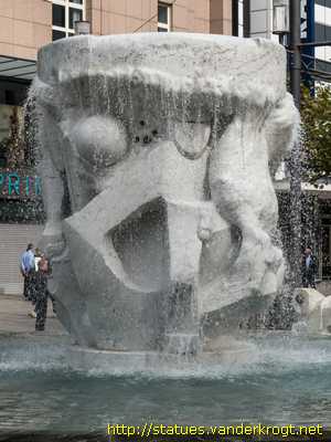 Frankfurt am Main - Frankfurter-Figuren- oder Brockhaus-Brunnen