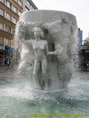 Frankfurt am Main - Frankfurter-Figuren- oder Brockhaus-Brunnen