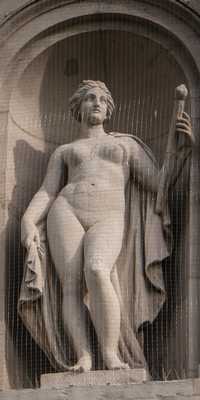 Frankfurt am Main - Skulpturen am Alten Oper