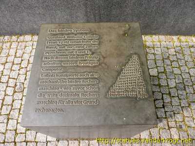 Hannover - Leibniz-Denkmal
