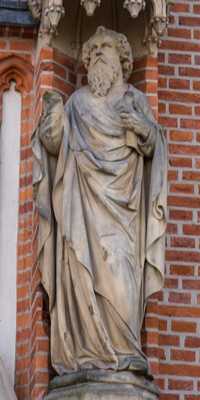 Hannover - Skulpturen an der Christuskirche