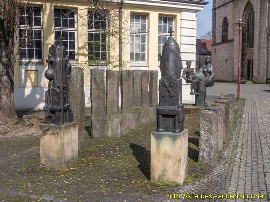 Herford - Reichsabtei-Denkmal