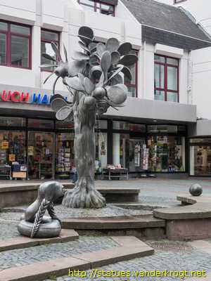 Neustadt an der Weinstraße - Paradiesbrunnen