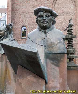 Ludwigshafen am Rhein - Lutherbrunnen