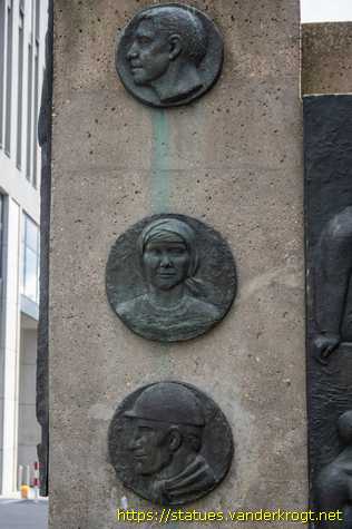 Berlin - Denkmal für die Erbauer des Stadtzentrums