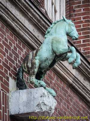 Hamburg - Schafen und Pferd