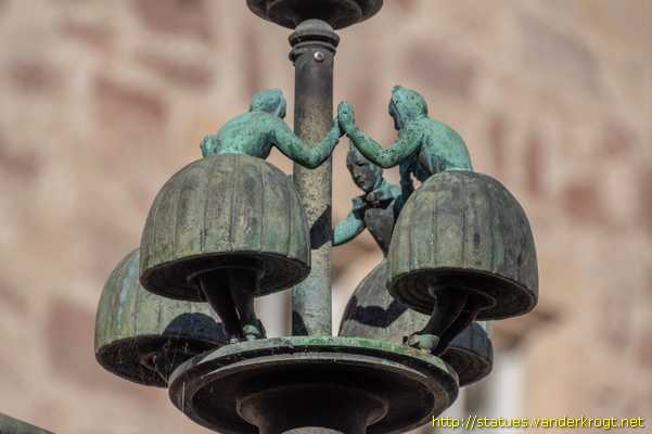 Eschwege - Frau-Holle-Brunnen