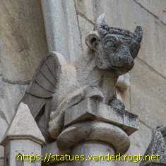 Wetzlar - Heiligenstatuen am Wetzlarer Dom
