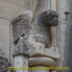 Wetzlar - Heiligenstatuen am Wetzlarer Dom