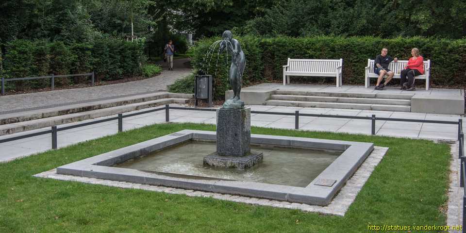 Rostock - Die Trinkende