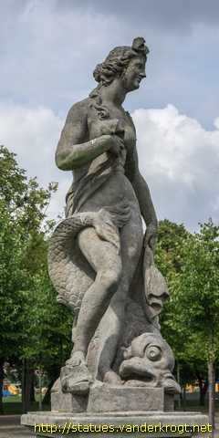 Schwerin - Permoser-Statuen