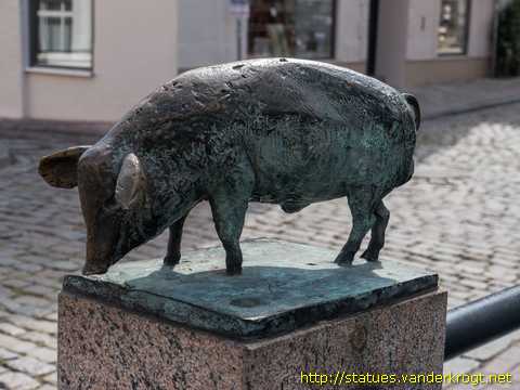 Wismar - Die lachende Schweinchen