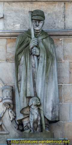 Oldenburg - Fassadenfiguren der Kaiserlichen Post