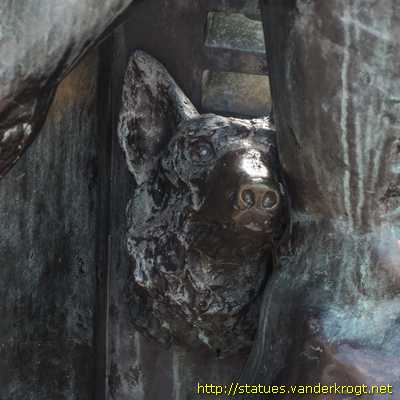 Celle - Homme passant la porte - Ein Mann durchstößt die Pforte