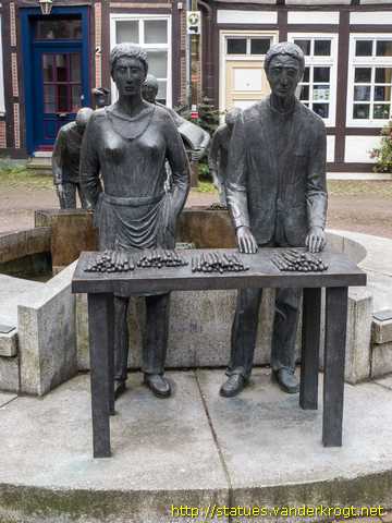 Nienburg/Weser - Spargelbrunnen