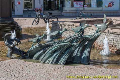 Bodenwerder - Müchhausen-Brunnen in der Große Straße