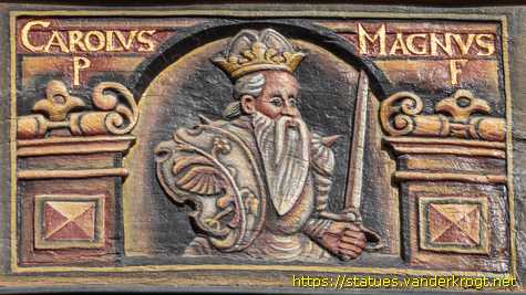 Hildesheim - Fassadenskulpturen am Wernerschen Haus