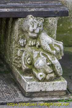 Braunschweig - Löwenköpfe an der Nordseite des Doms