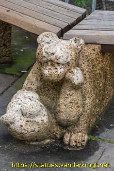 Braunschweig - Löwenköpfe an der Südseite des Doms