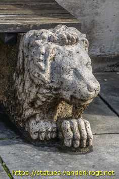 Braunschweig - Löwenköpfe an der Südseite des Doms