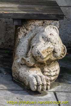 Braunschweig - Löwenköpfe an der Südseite des Doms