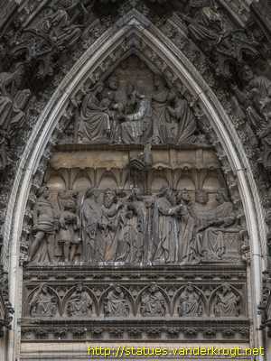 Köln - Statuen am Westfassade des Kölner Doms