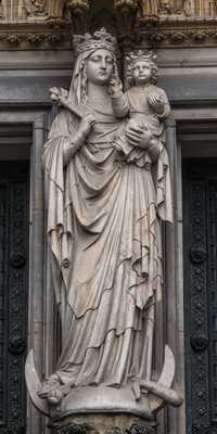 Köln - Statuen am Westfassade des Kölner Doms