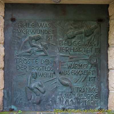 Rheine - Bronzetür des Nordportals der St. Elisabeth-Kirche