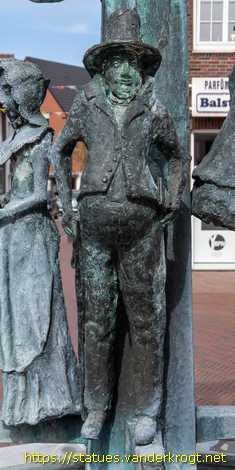 Stadtlohn - Brunnen mit Figuren aus Stadtlohns Geschichte und Arbeitswelt