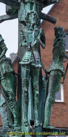 Stadtlohn - Brunnen mit Figuren aus Stadtlohns Geschichte und Arbeitswelt