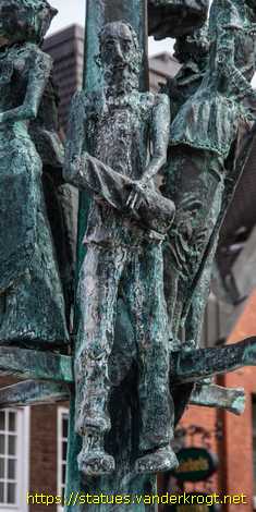 Stadtlohn - Brunnen mit Figuren aus Stadtlohns Geschichte und Arbeitswelt