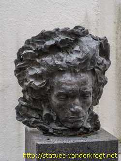 Bonn - Fünf Beethoven-Büsten
