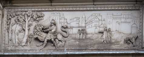 Köln - Statuen, Reliefs und Porträts an der Rathauslaube