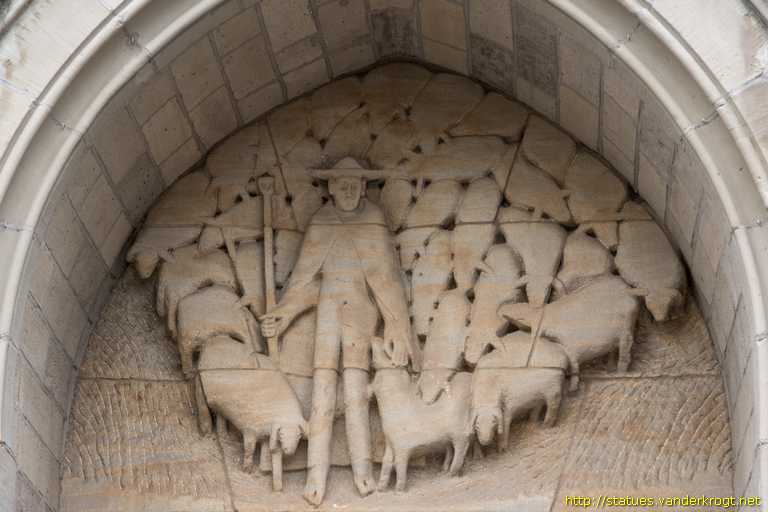 Euskirchen -Portal der Herz-Jesu-Kirche
