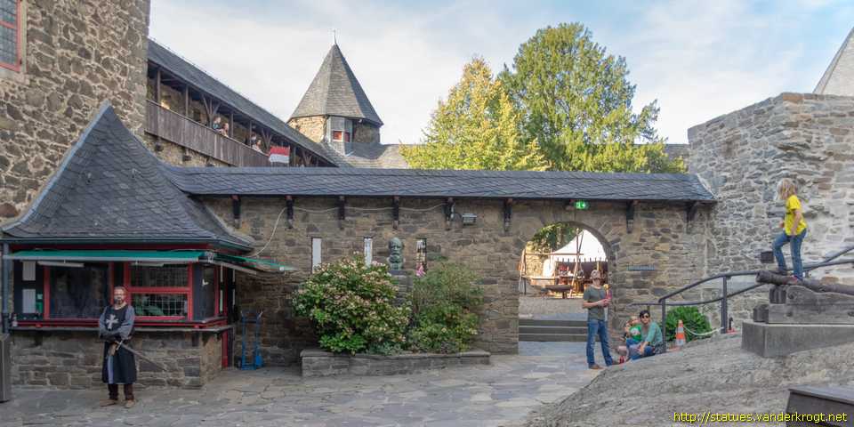 Burg an der Wupper - Julius Schumacher
