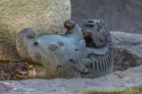 Soest - Die Hochzeitstänzer <i>oder</i> Aldegrever-Brunnen