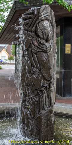 Straelen - Brunnen "Früchte des Straelener Raumes"