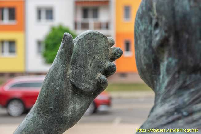 Halberstadt - Frau mit Spiegel