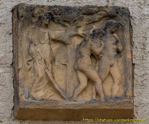 Halberstadt - Justitia, Adam und Eva