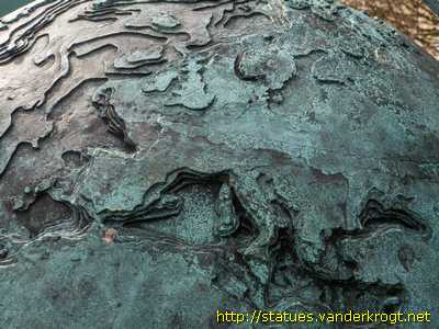 Helgoland - Weltkugel mit 10 Meerestiefen