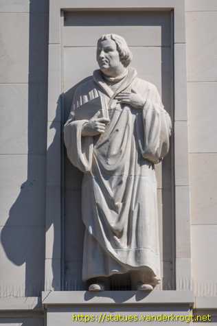 Leipzig - Fassadenfiguren Die Leipziger Disputation 1519