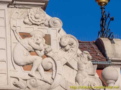Gotha - Fassadenskulpturen am Alten Rathaus