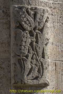 Arnstadt - Putti mit Hahn, Harp, Hund und Füllhorn