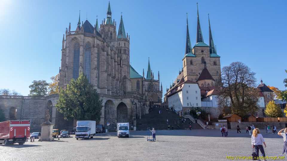 Erfurt - Heiligenstatuen an der Hohen Domkirche St. Marien