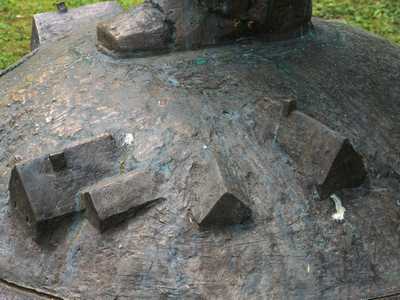 Valga - Toomas Nipernaadi - August Gailit monument