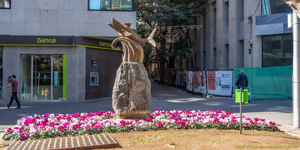 Santa Cruz de Tenerife - Monumento al 'Chicharro'