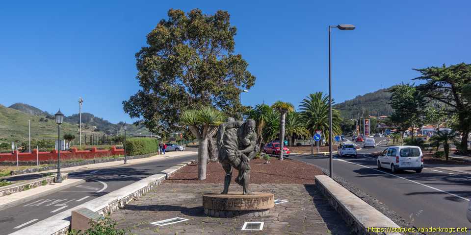 Tegueste - Monumento Lucha Canaria