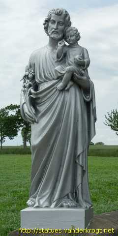 Le Reculey / Statues à la chapelle N.D. du Bocage